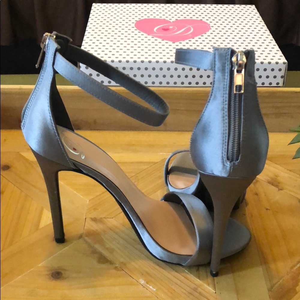 Delicious Shoes - Picture 8 of 11